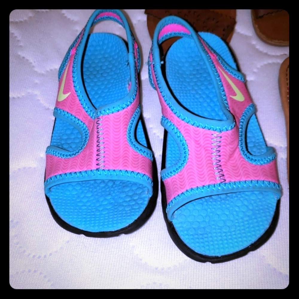 Nike 8c sandals